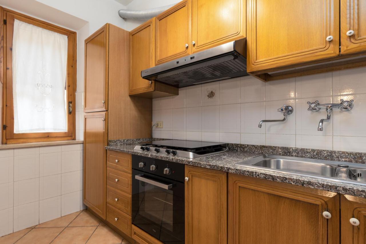 Enchanting Flat With Patio In Abbadia A Isola Monteriggioni Exterior photo